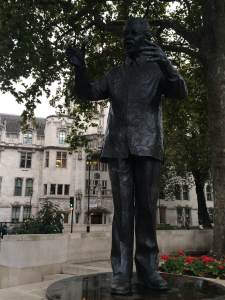 Nelson Mandela statue outside Westminster Abbey
