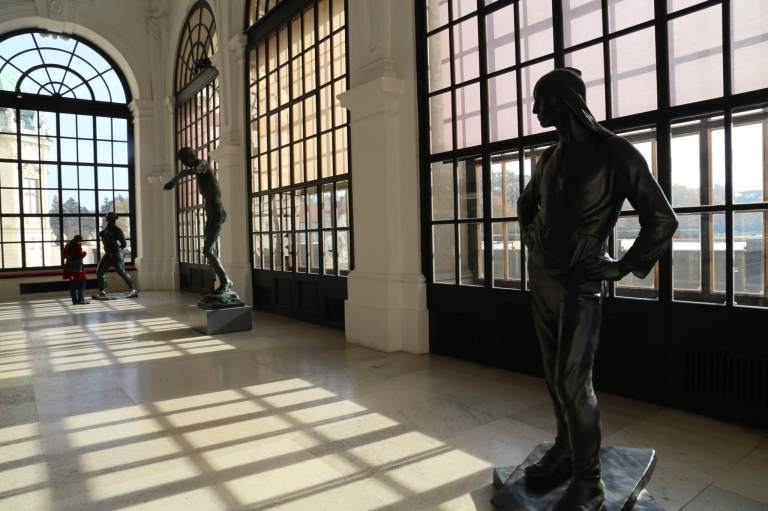 Upper Belvedere staircase gallery