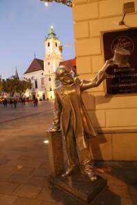 Schone Naci, the only silver statue in Old Town