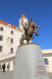 Statue of Svätopluk in front of the castle