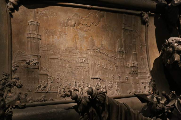 Detail on Maria Theresa's tomb