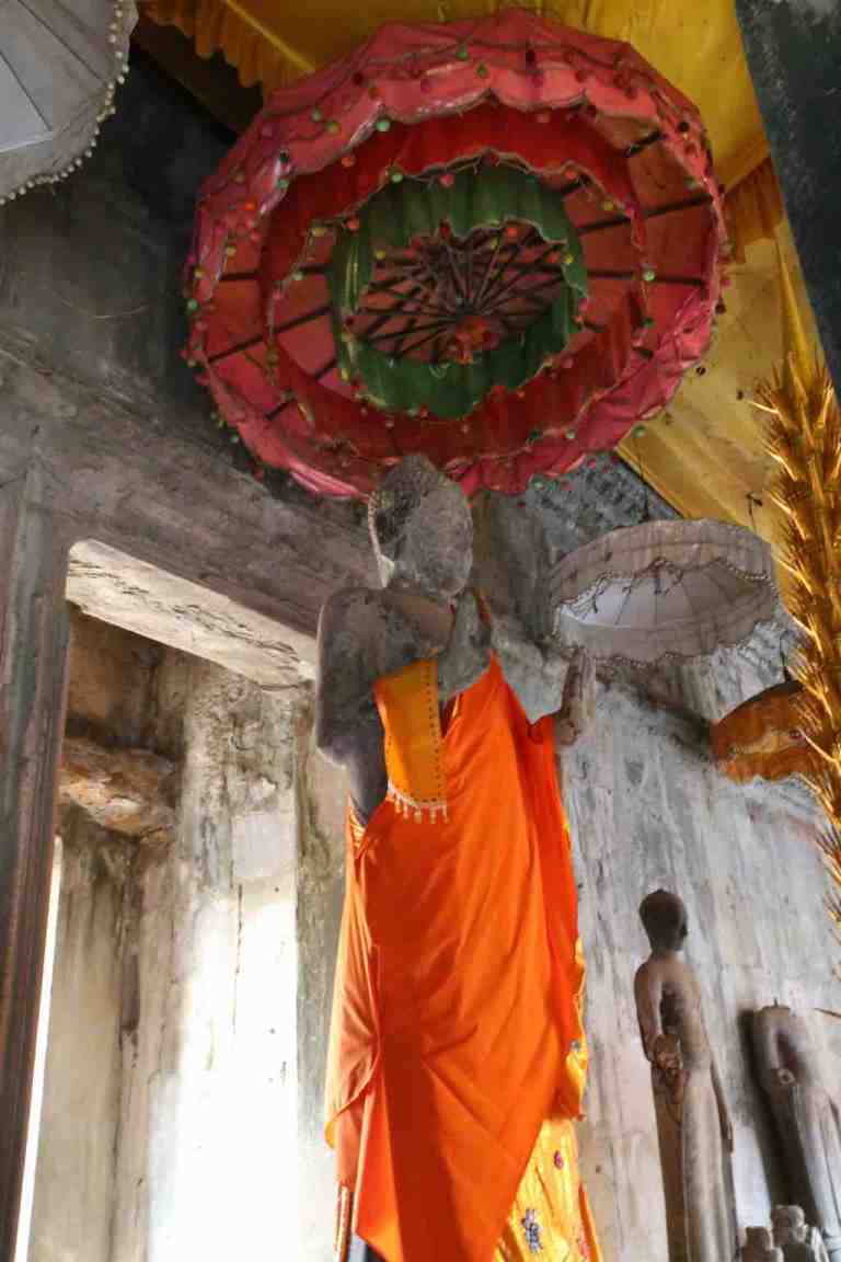 AngkorWatMonkeys24
