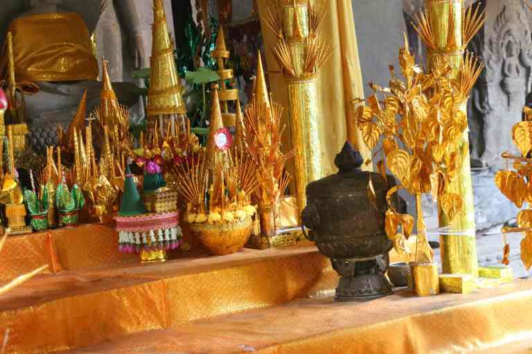 AngkorWatMonkeys25