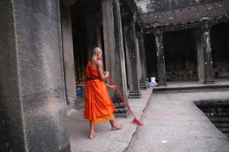 AngkorWatSunrise4