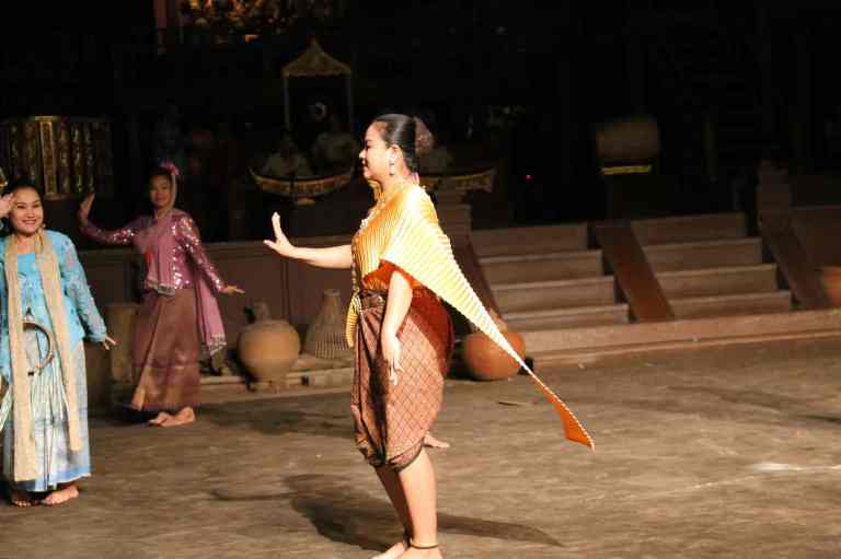 ThaiVillageDance26