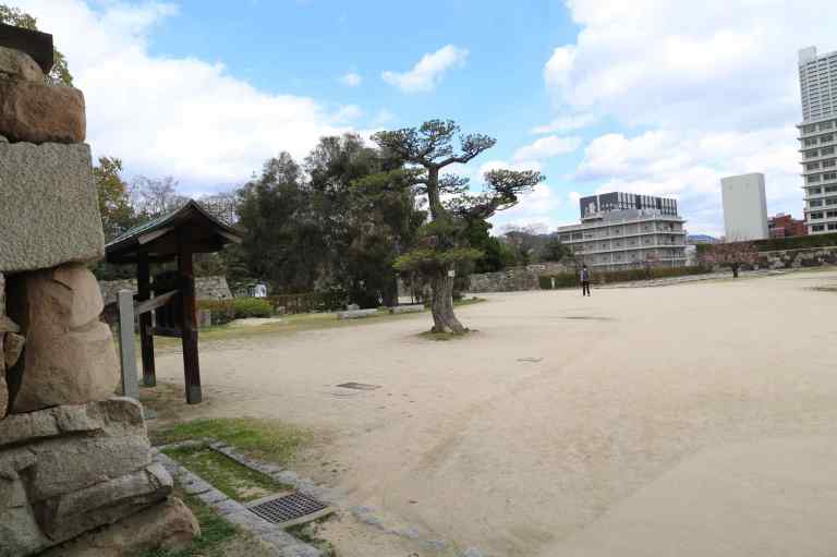 HiroshimaCastle12